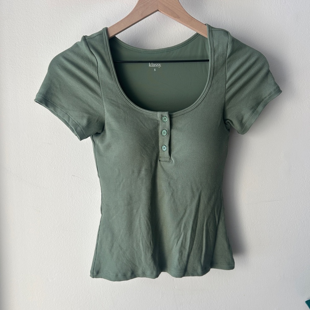 Klassy Built-in Bra top